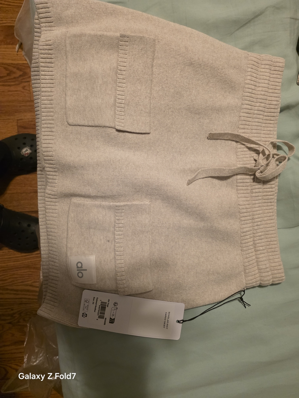 ALO Yoga Beige/Cream Mini Skirt with Drawstring Pockets